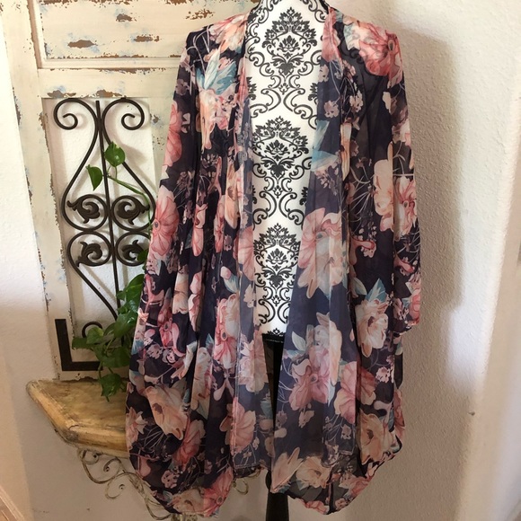 feitong Other - Feitong floral print kimono